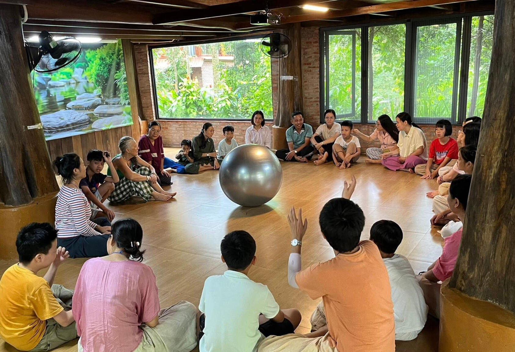 Working with children and trainee teachers in Vietnam, 2025